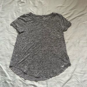 Woman’s Grey Hollister T-Shirt XS